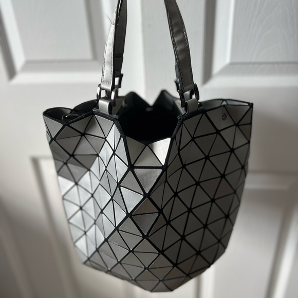Geometric Silver Tote Bag - Picture 2 of 7